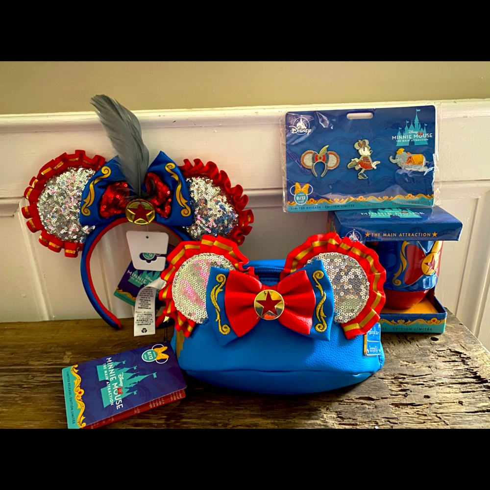 NWT Minnie Mouse Main Attraction MMMA Dumbo Set